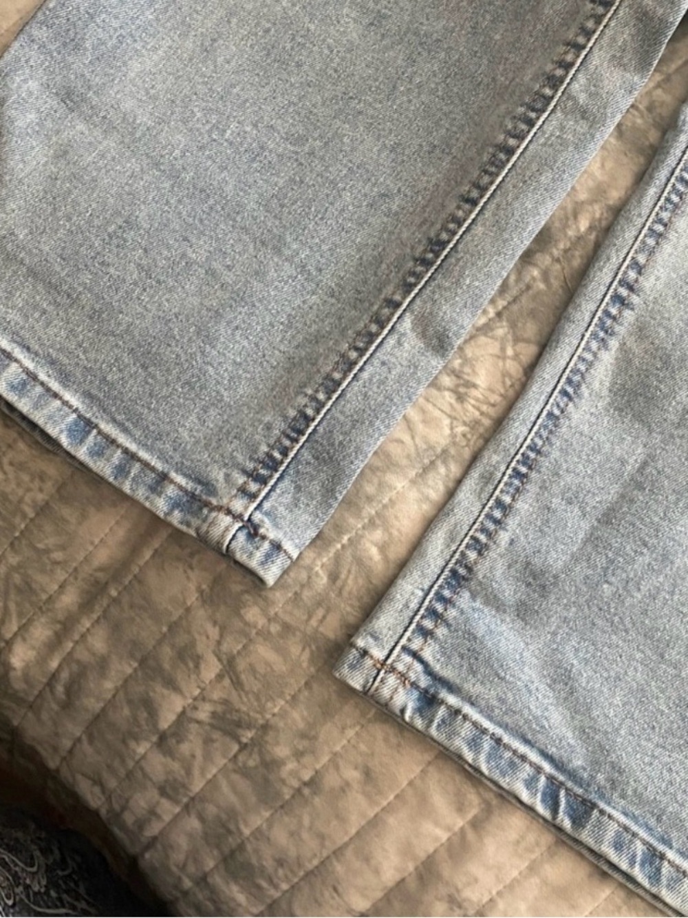 FRYE Women’s High-Rise Light Blue Denim Jeans - Picture 4 of 5